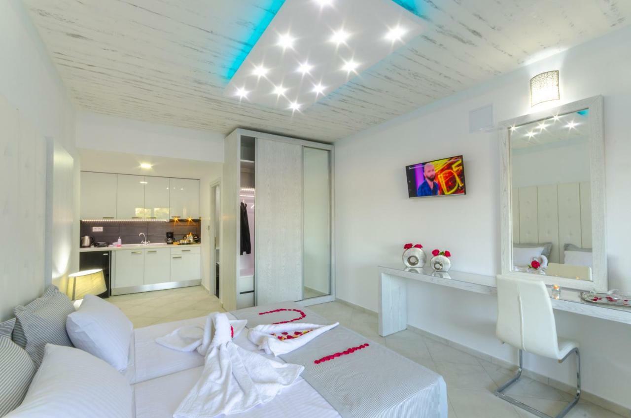 Ftelia Luxury Studio "Quattro" Megali Ammos  Exterior foto